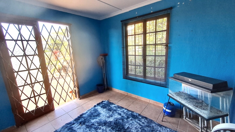 3 Bedroom Property for Sale in Port Edward KwaZulu-Natal