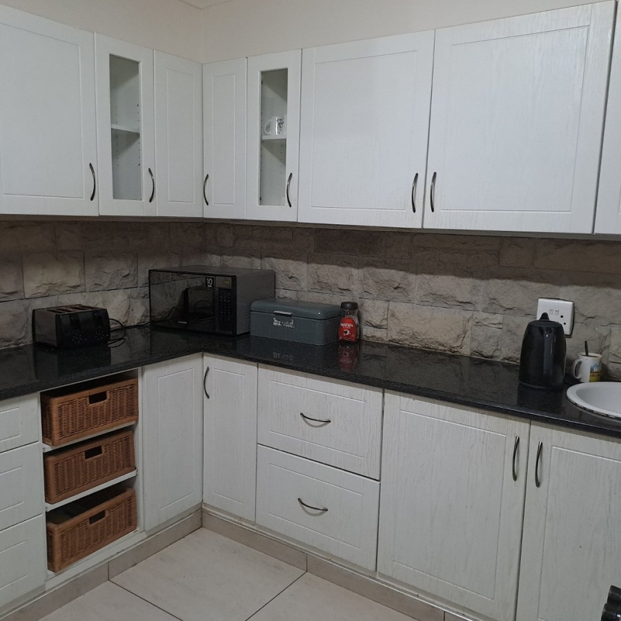 4 Bedroom Property for Sale in Widenham KwaZulu-Natal