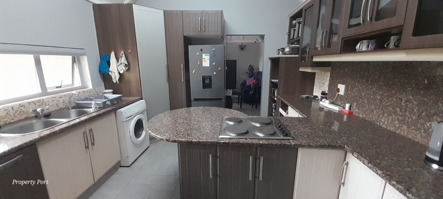 3 Bedroom Property for Sale in Margate KwaZulu-Natal