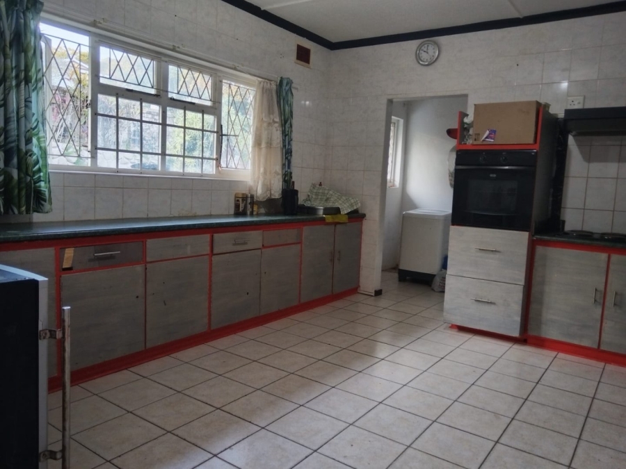 3 Bedroom Property for Sale in Uvongo KwaZulu-Natal