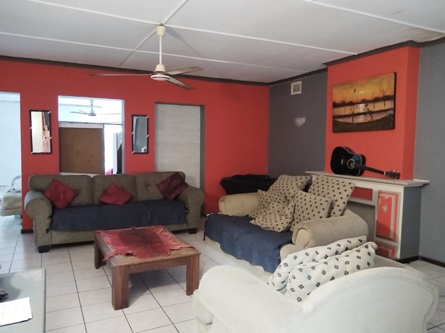 3 Bedroom Property for Sale in Uvongo KwaZulu-Natal