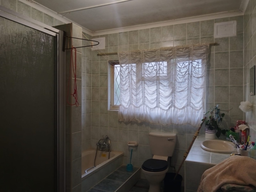 3 Bedroom Property for Sale in Uvongo KwaZulu-Natal
