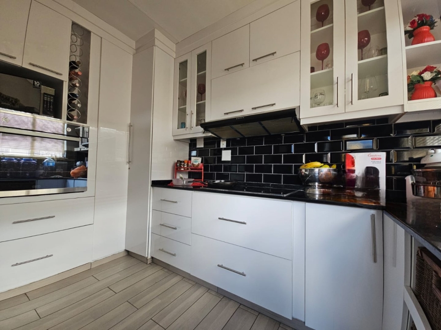 3 Bedroom Property for Sale in Arborpark KwaZulu-Natal