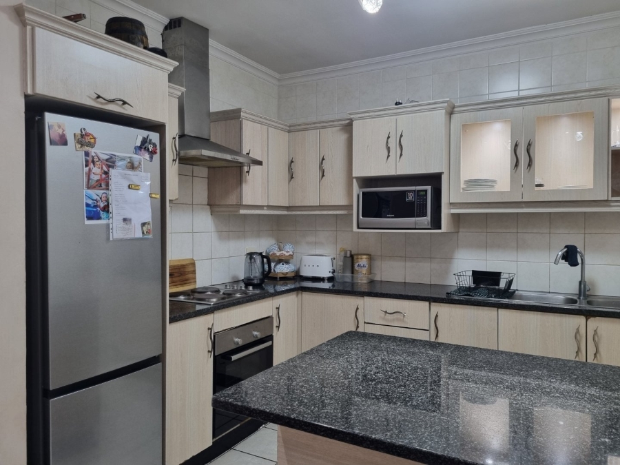 3 Bedroom Property for Sale in Lincoln Meade KwaZulu-Natal