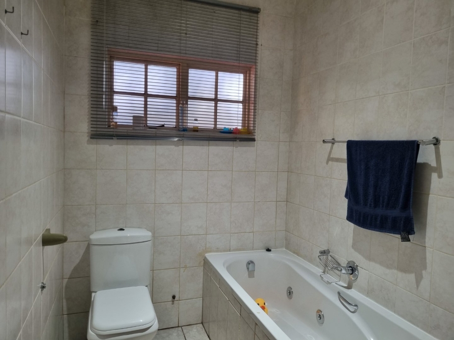 3 Bedroom Property for Sale in Lincoln Meade KwaZulu-Natal