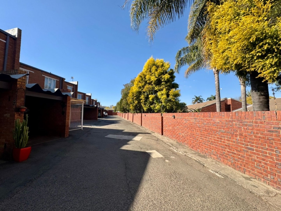 3 Bedroom Property for Sale in Huttenheights KwaZulu-Natal