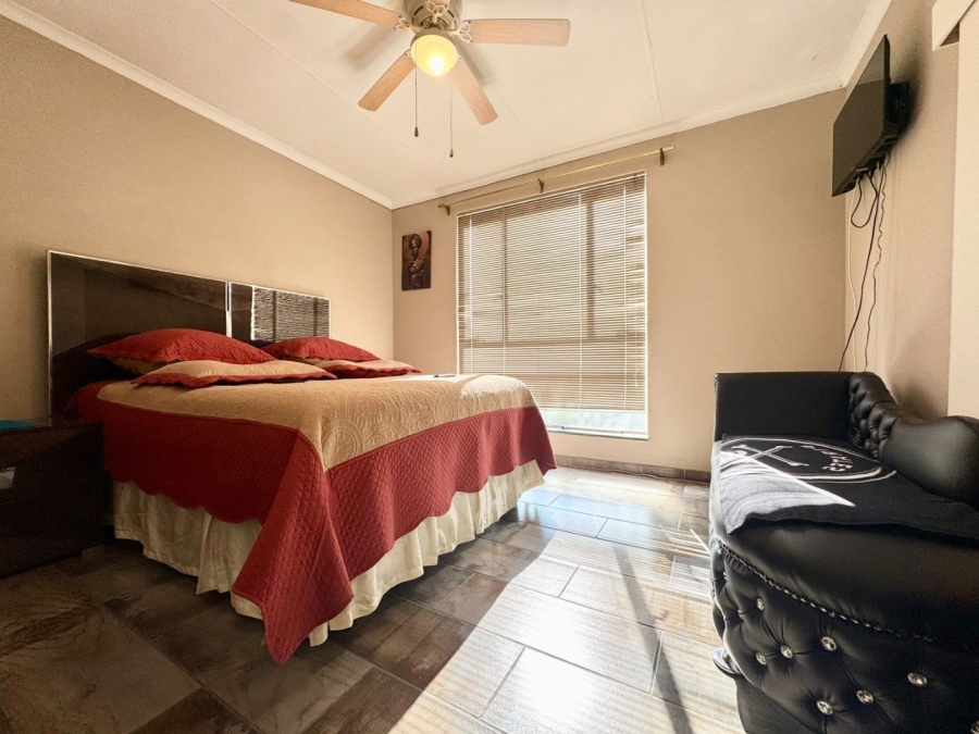 3 Bedroom Property for Sale in Huttenheights KwaZulu-Natal