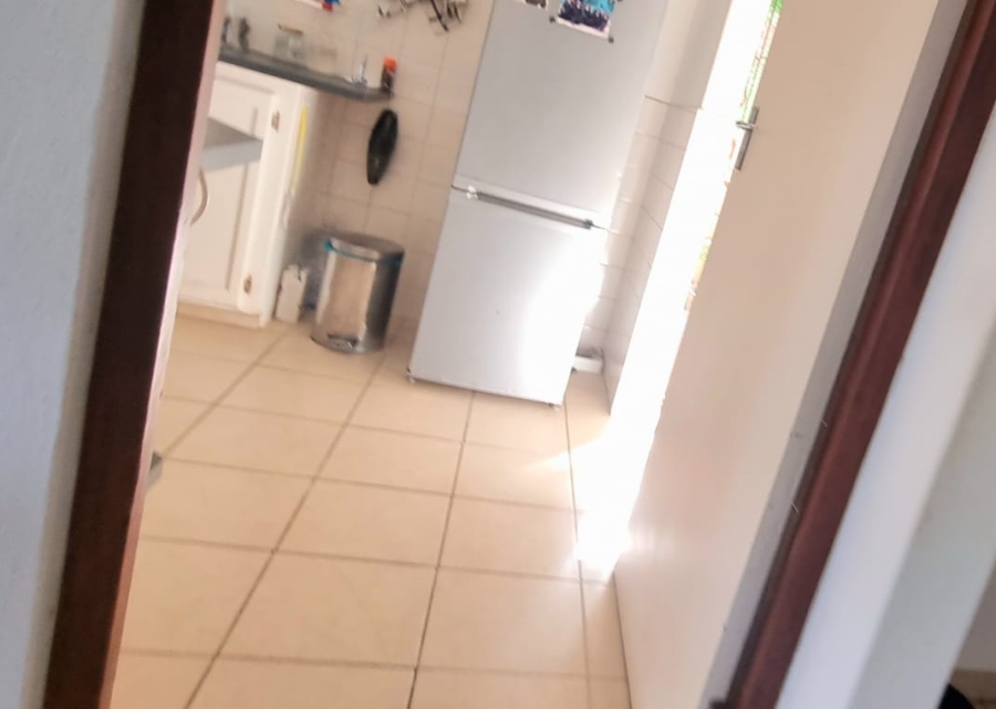 2 Bedroom Property for Sale in Uvongo KwaZulu-Natal