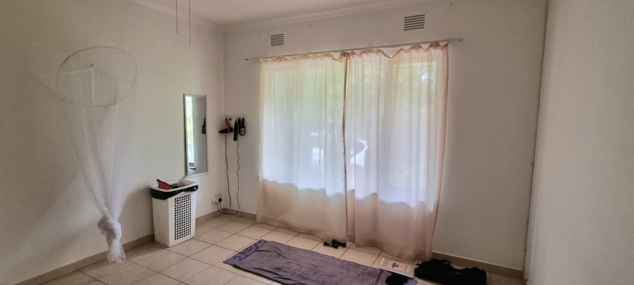 2 Bedroom Property for Sale in Uvongo KwaZulu-Natal