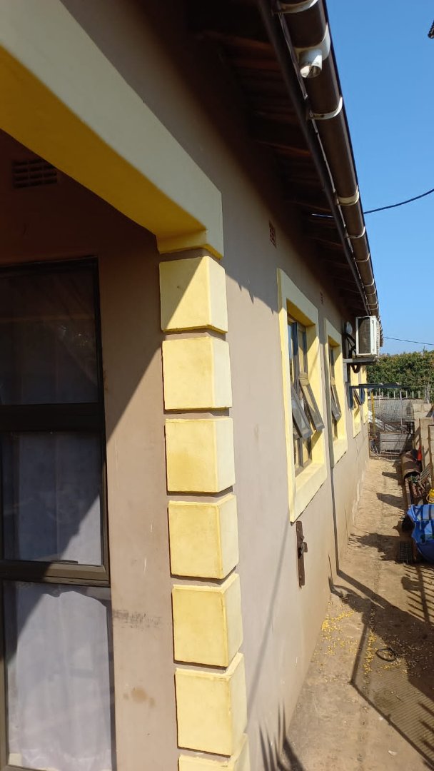4 Bedroom Property for Sale in Riverdene KwaZulu-Natal