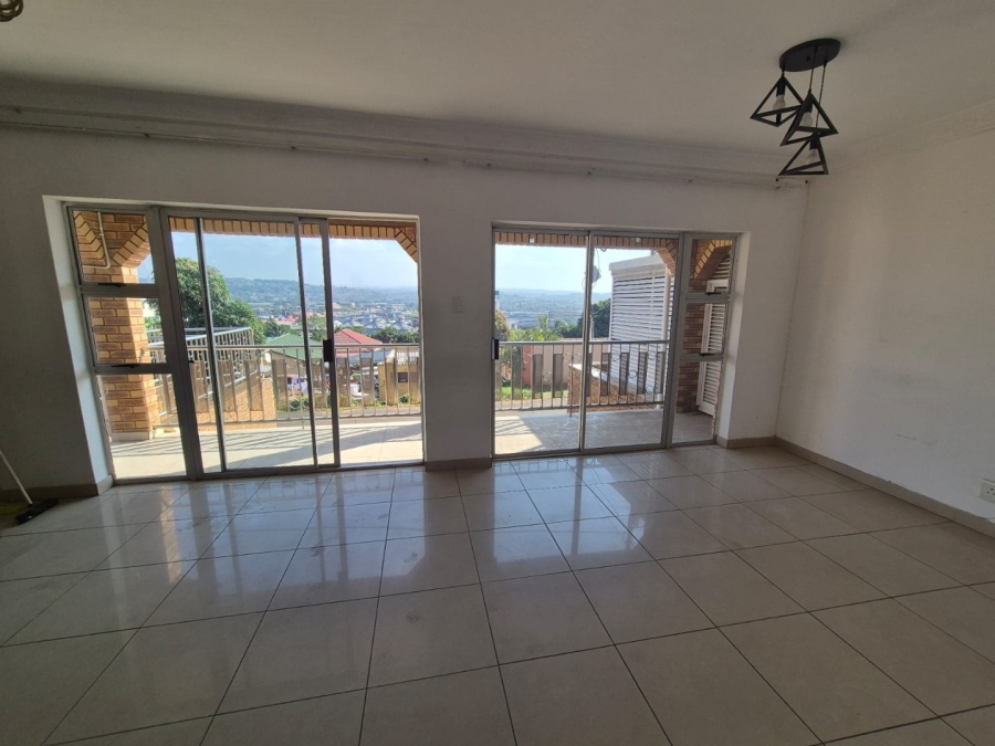 To Let 3 Bedroom Property for Rent in Bluff KwaZulu-Natal