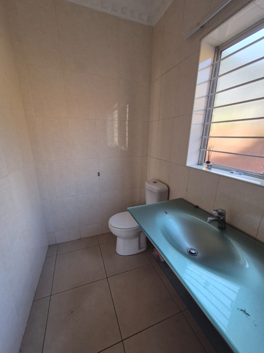 To Let 3 Bedroom Property for Rent in Bluff KwaZulu-Natal