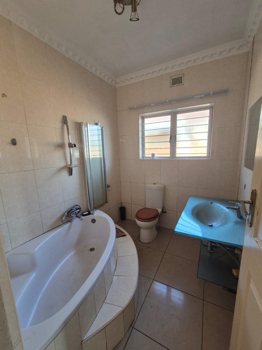 To Let 3 Bedroom Property for Rent in Bluff KwaZulu-Natal