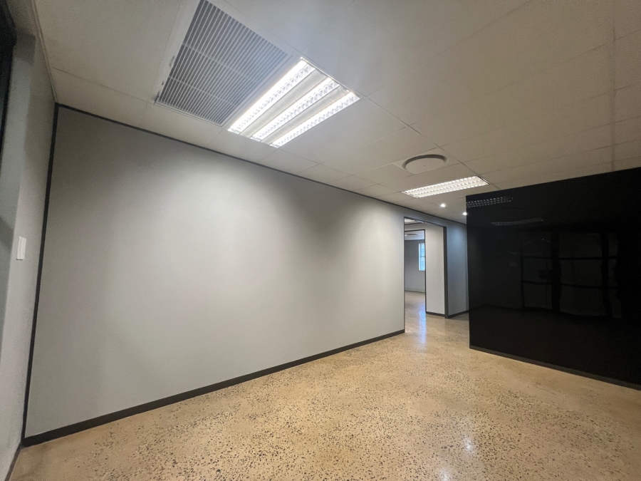 To Let commercial Property for Rent in Umhlanga Ridge KwaZulu-Natal