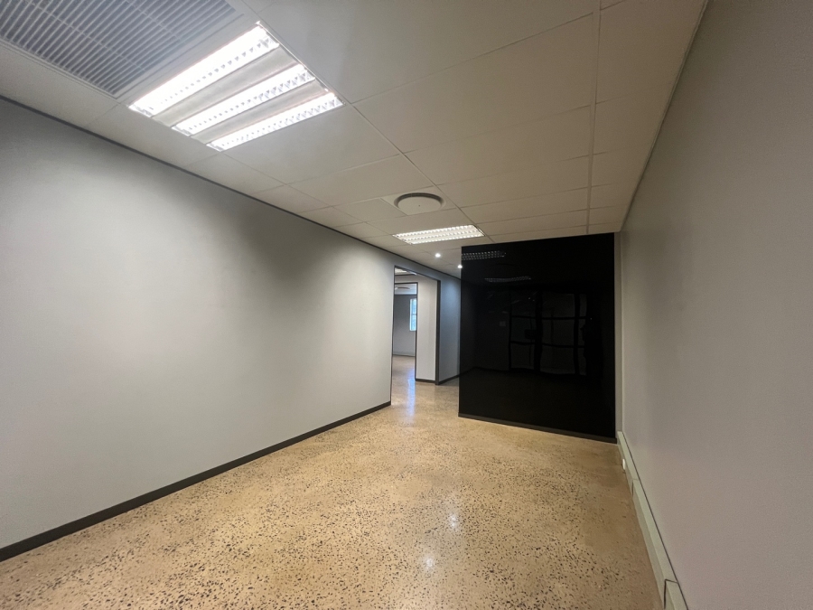 To Let commercial Property for Rent in Umhlanga Ridge KwaZulu-Natal