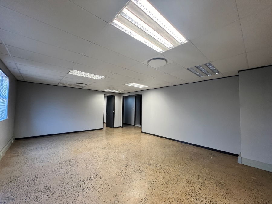 To Let commercial Property for Rent in Umhlanga Ridge KwaZulu-Natal