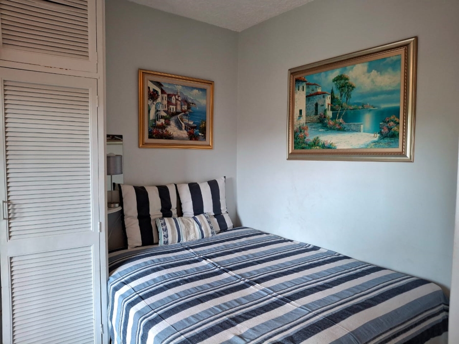2 Bedroom Property for Sale in Uvongo KwaZulu-Natal
