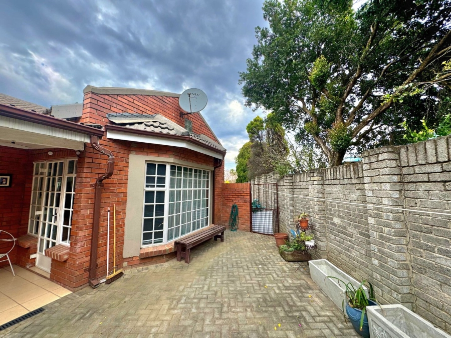 2 Bedroom Property for Sale in Aviary Hill KwaZulu-Natal