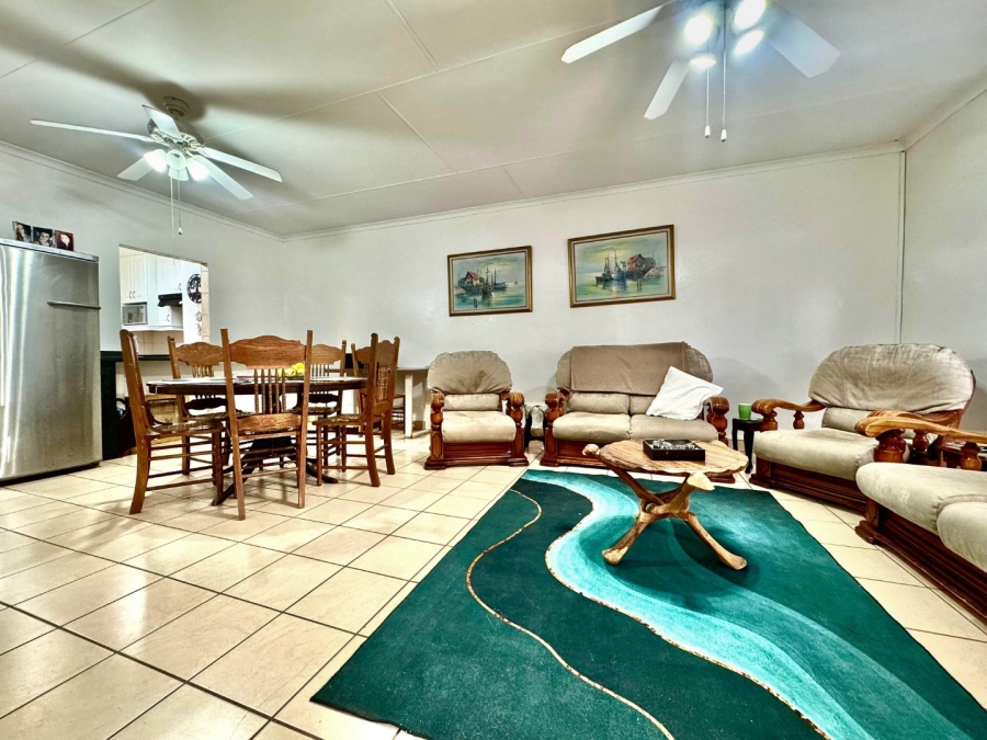 2 Bedroom Property for Sale in Aviary Hill KwaZulu-Natal