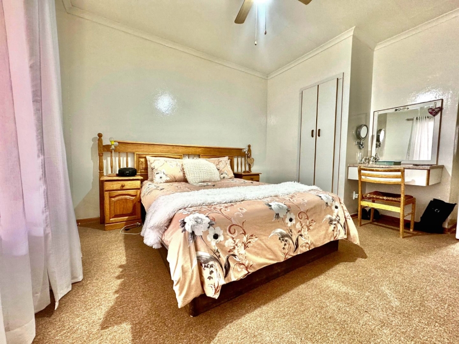 2 Bedroom Property for Sale in Aviary Hill KwaZulu-Natal