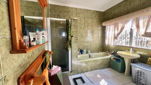 3 Bedroom Property for Sale in St Michaels On Sea KwaZulu-Natal