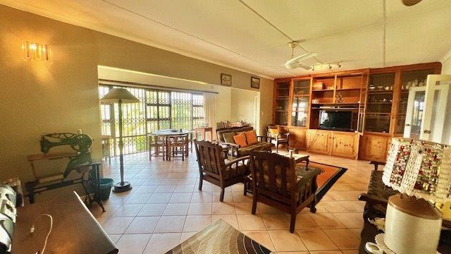 3 Bedroom Property for Sale in St Michaels On Sea KwaZulu-Natal