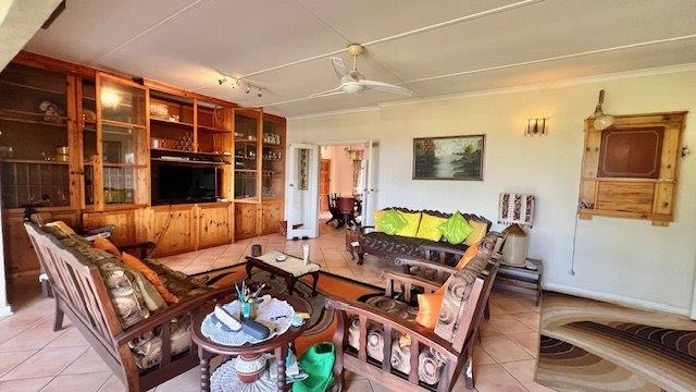 3 Bedroom Property for Sale in St Michaels On Sea KwaZulu-Natal