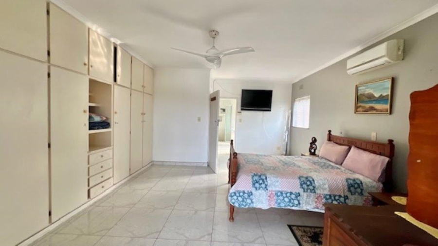 3 Bedroom Property for Sale in St Michaels On Sea KwaZulu-Natal