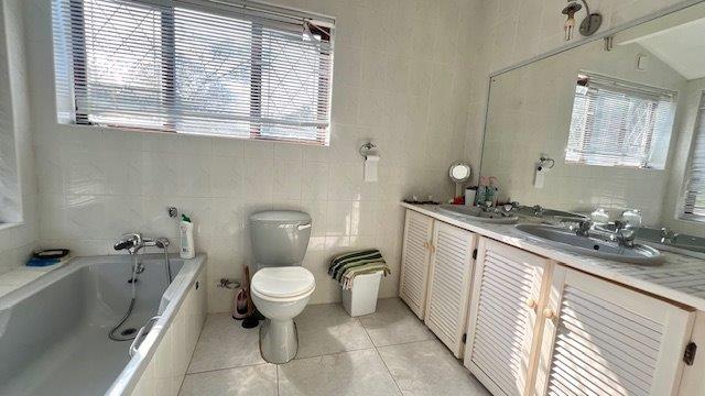 3 Bedroom Property for Sale in St Michaels On Sea KwaZulu-Natal