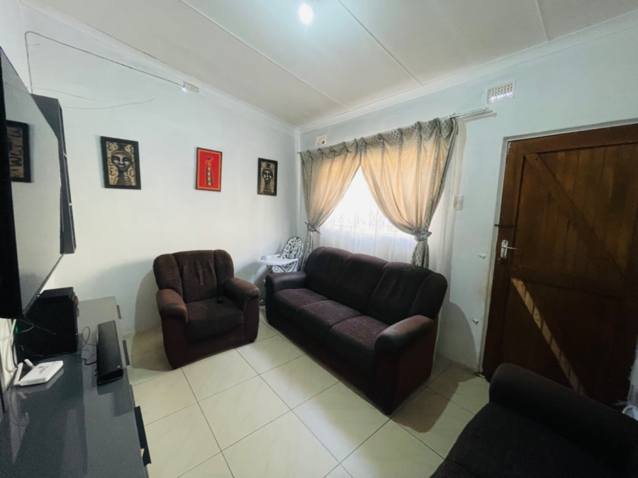 2 Bedroom Property for Sale in Mpumalanga KwaZulu-Natal