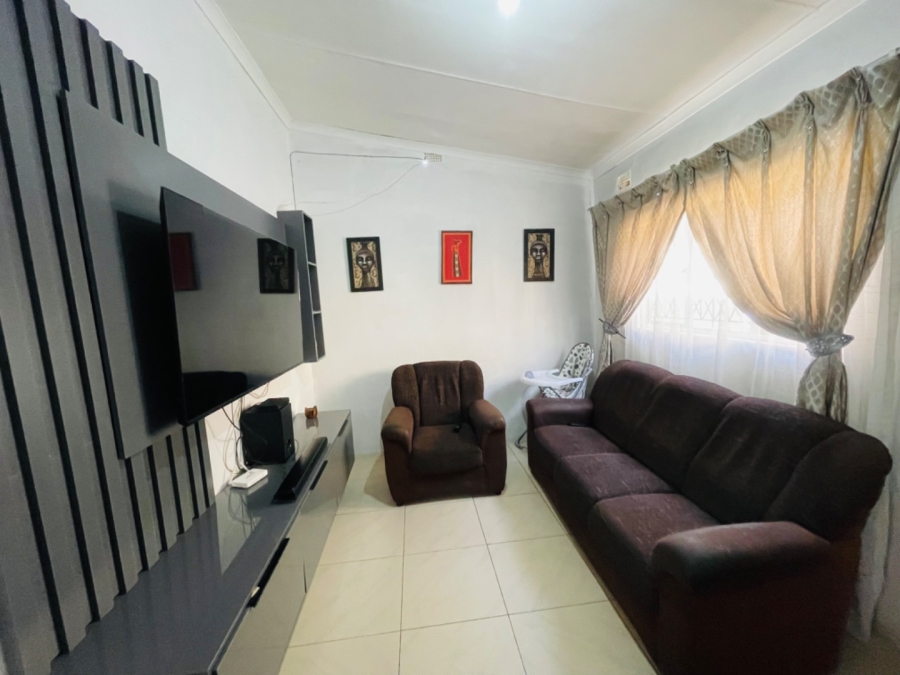 2 Bedroom Property for Sale in Mpumalanga KwaZulu-Natal