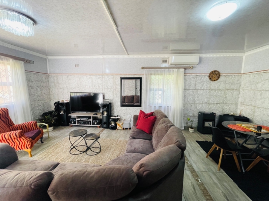 3 Bedroom Property for Sale in Bellair KwaZulu-Natal