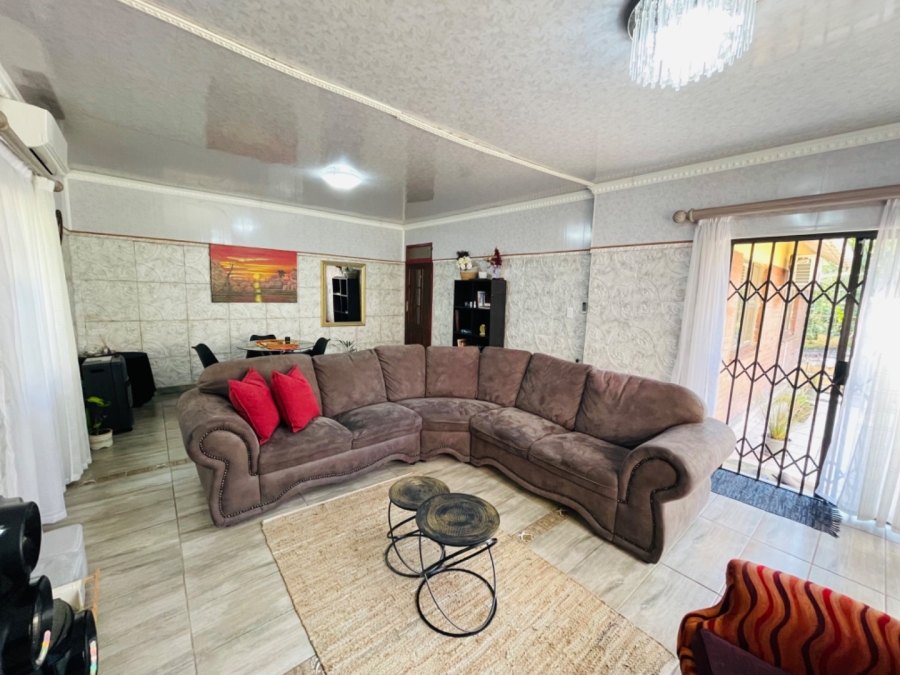 3 Bedroom Property for Sale in Bellair KwaZulu-Natal