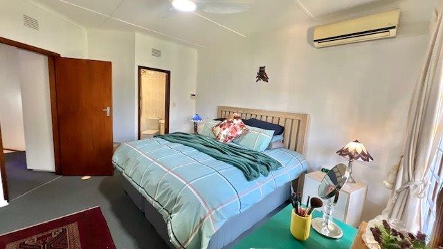 3 Bedroom Property for Sale in Uvongo KwaZulu-Natal
