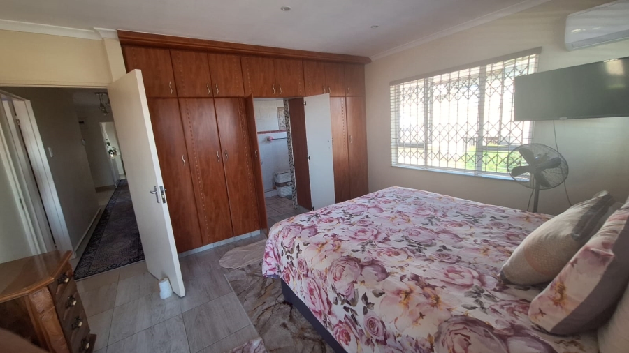 3 Bedroom Property for Sale in Dawncrest KwaZulu-Natal