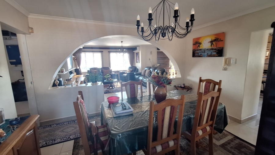 3 Bedroom Property for Sale in Dawncrest KwaZulu-Natal