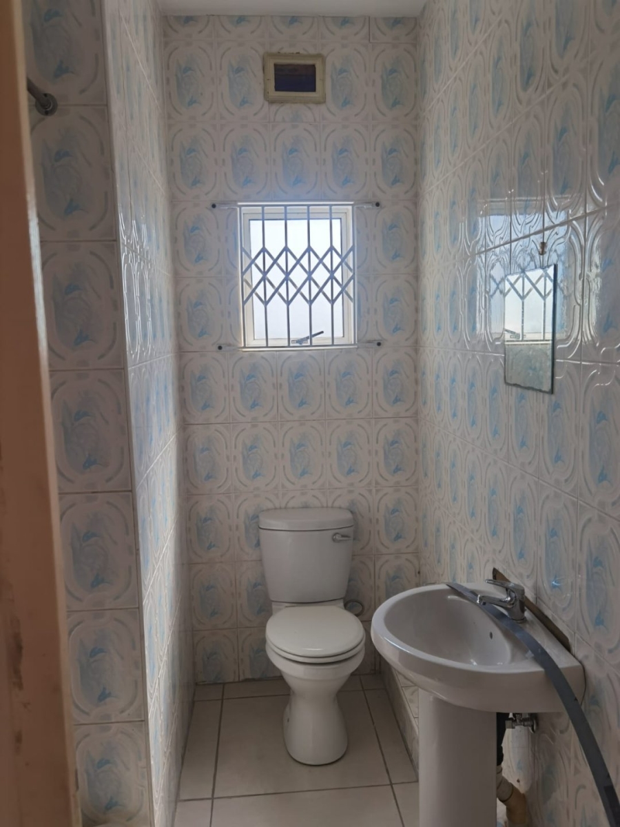 3 Bedroom Property for Sale in Dawncrest KwaZulu-Natal