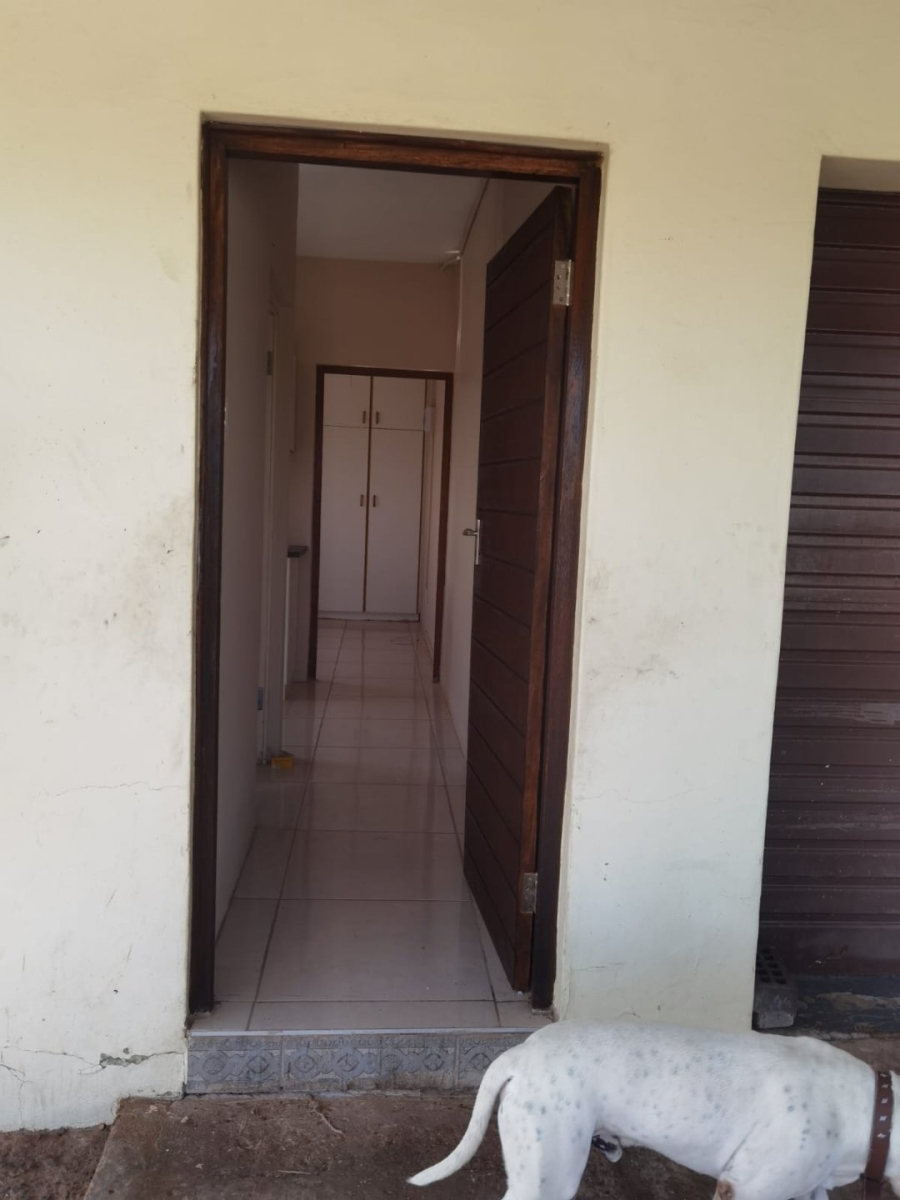 3 Bedroom Property for Sale in Dawncrest KwaZulu-Natal