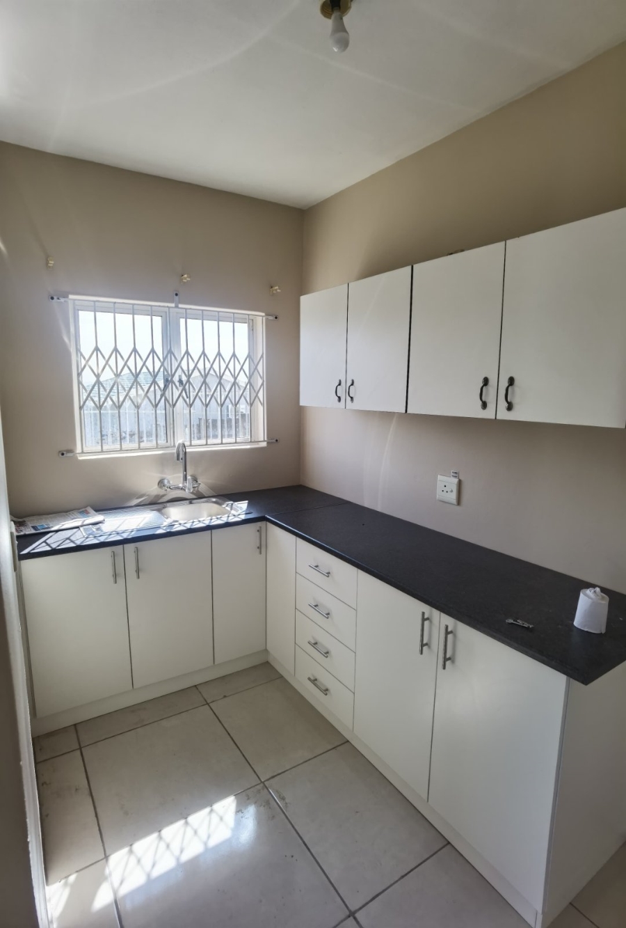 3 Bedroom Property for Sale in Dawncrest KwaZulu-Natal