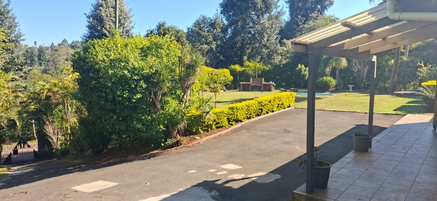 4 Bedroom Property for Sale in Hillcrest Park KwaZulu-Natal