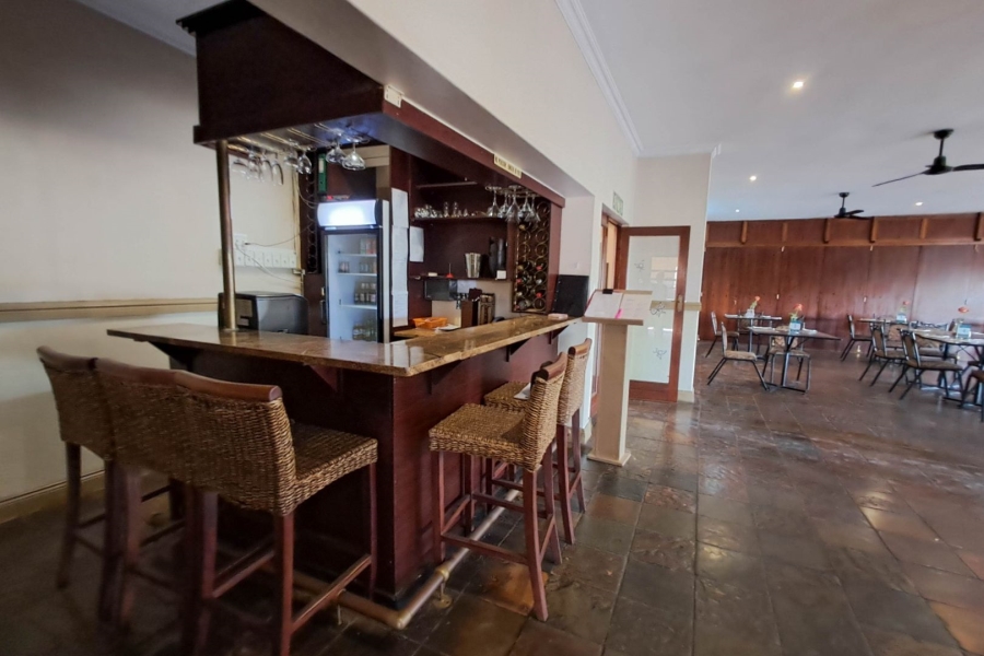1 Bedroom Property for Sale in Port Edward KwaZulu-Natal