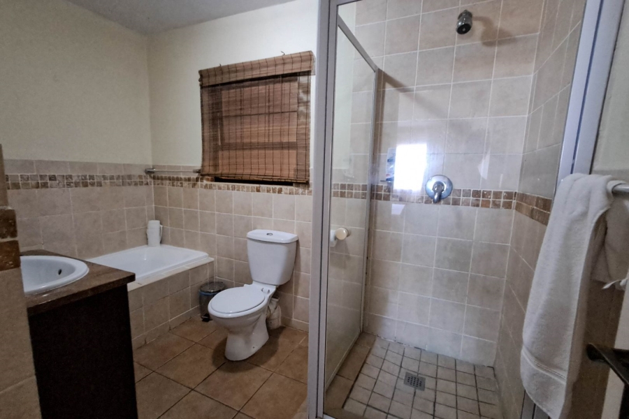 1 Bedroom Property for Sale in Port Edward KwaZulu-Natal