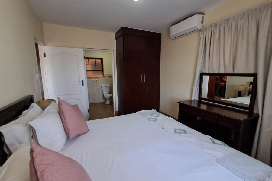 1 Bedroom Property for Sale in Port Edward KwaZulu-Natal