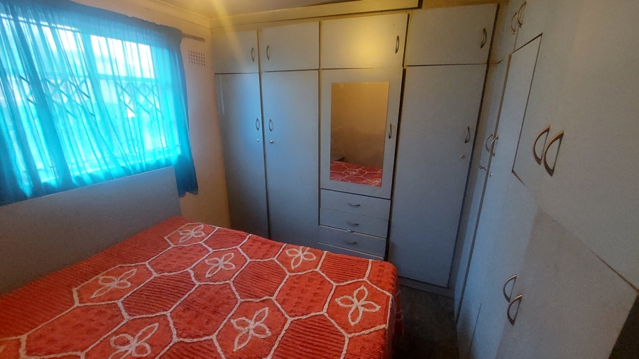 4 Bedroom Property for Sale in Havenside KwaZulu-Natal