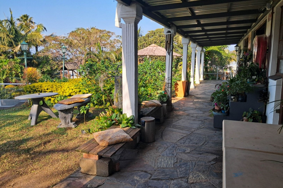  Bedroom Property for Sale in Black Rock KwaZulu-Natal