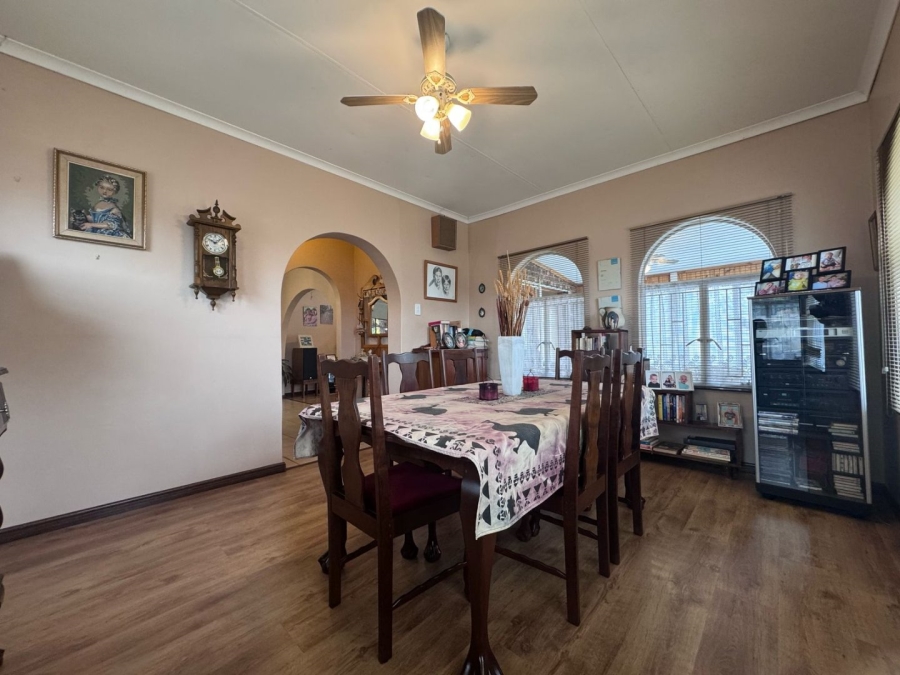 4 Bedroom Property for Sale in Aviary Hill KwaZulu-Natal