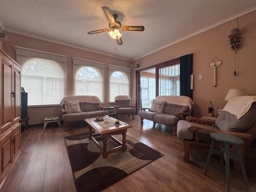 4 Bedroom Property for Sale in Aviary Hill KwaZulu-Natal