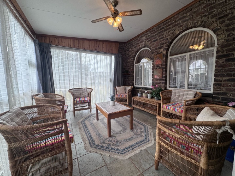 4 Bedroom Property for Sale in Aviary Hill KwaZulu-Natal