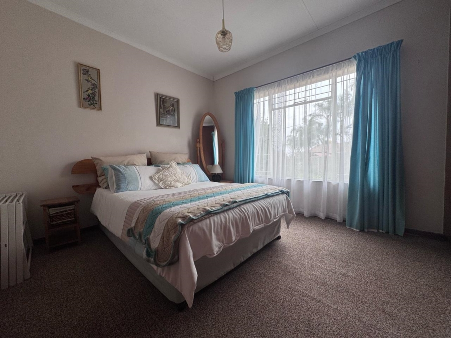 4 Bedroom Property for Sale in Aviary Hill KwaZulu-Natal