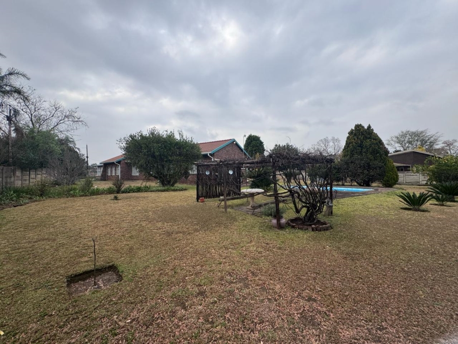 4 Bedroom Property for Sale in Aviary Hill KwaZulu-Natal